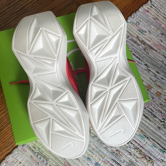 Nike Running Shoes - Picture 3 of 4